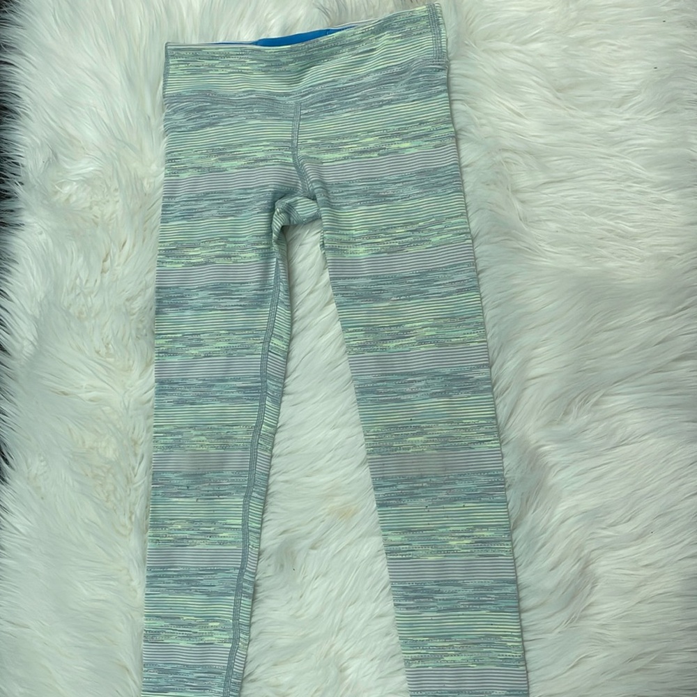 Ivivva size 6 leggings